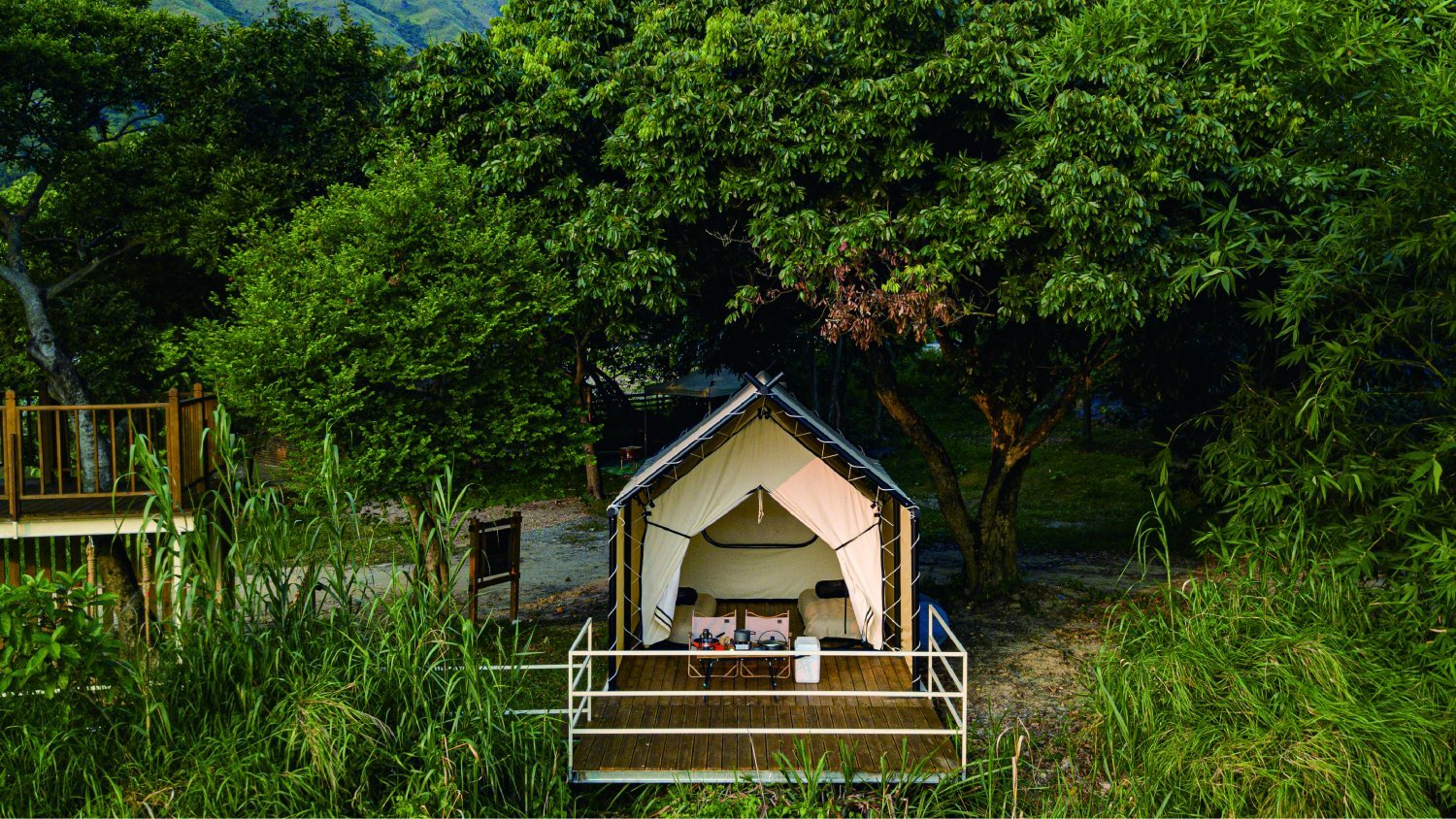 【湖塘靚景】 湖畔冷氣帳篷 B+ Zone＋專用戶外空間2至4人體驗門票